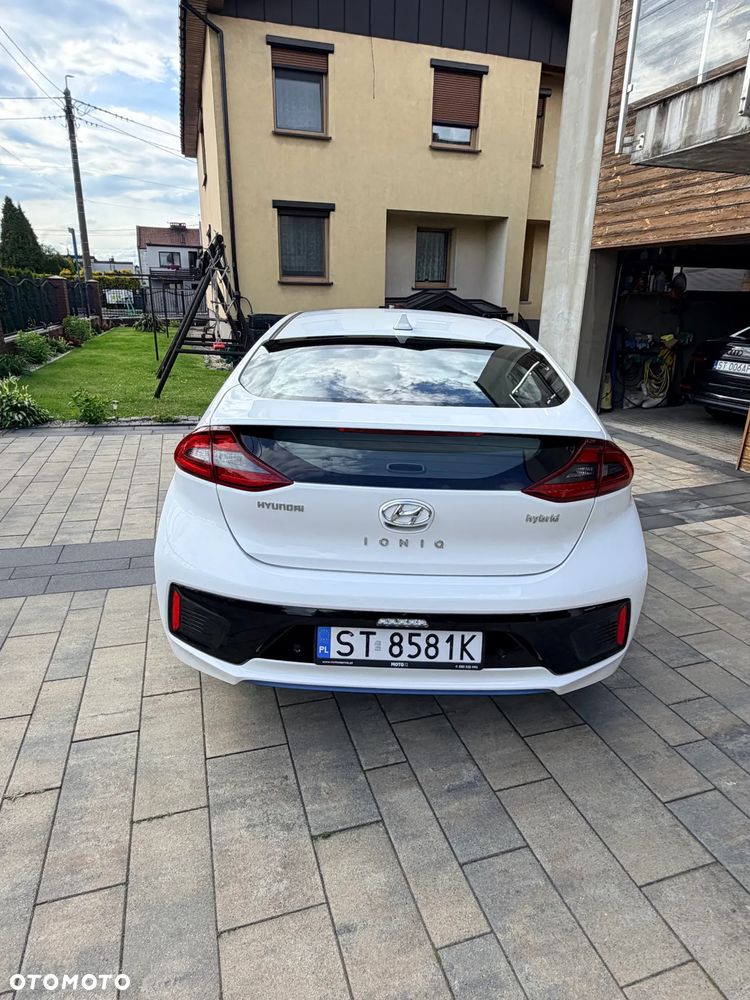Hyundai IONIQ Hybrid Platinum - 12