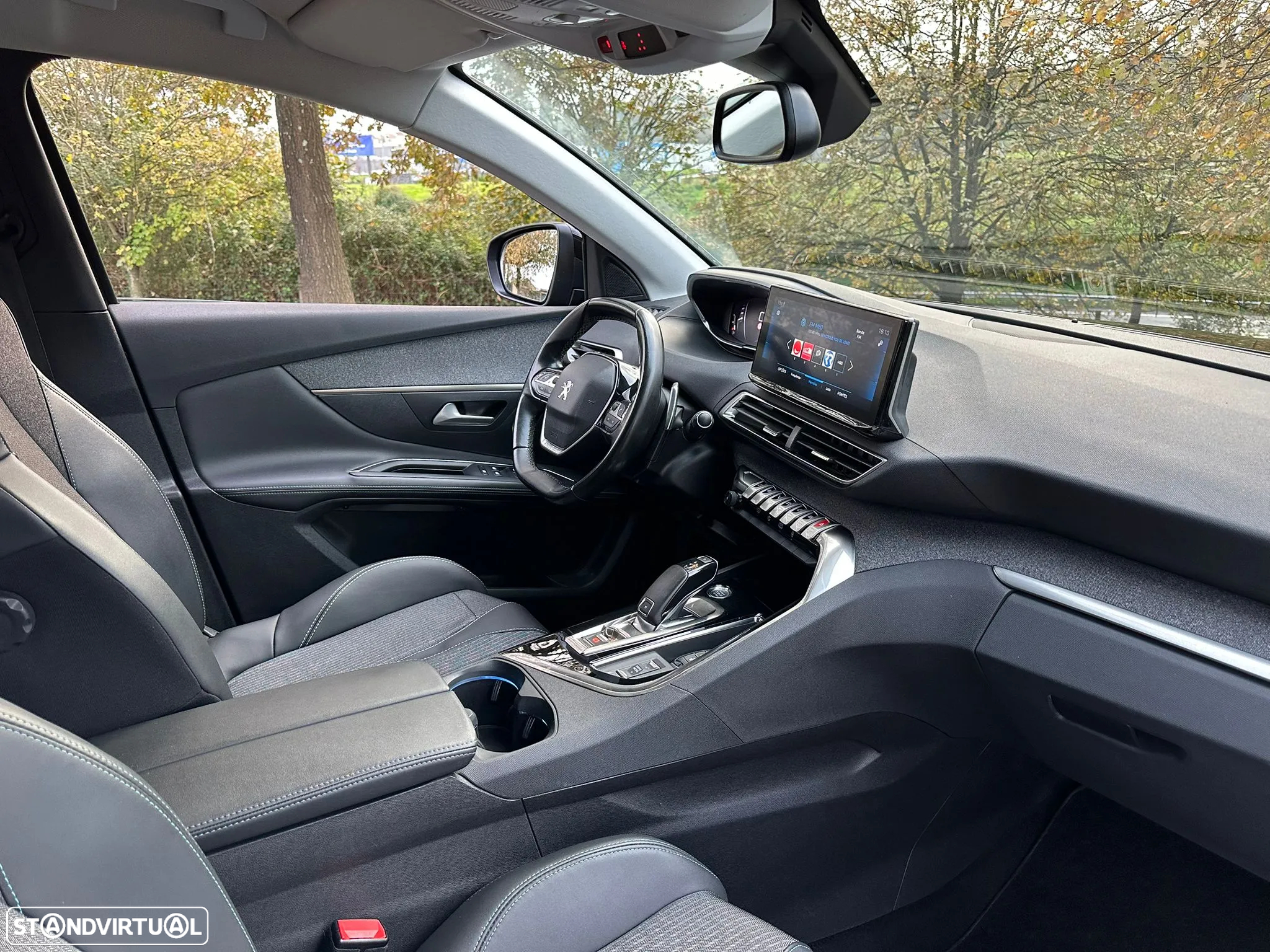 Peugeot 3008 1.5 BlueHDi Allure Pack EAT8 - 19