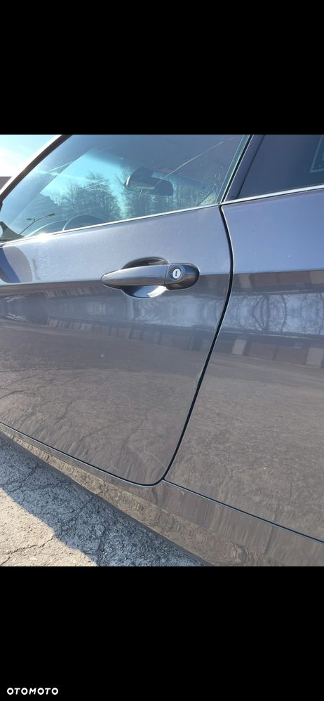 BMW Seria 3 325xi - 15