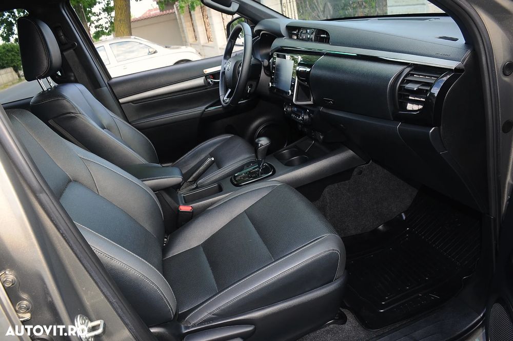 Toyota Hilux 2.8D 204CP 4x4 Double Cab AT Invincible Color Edition - 21