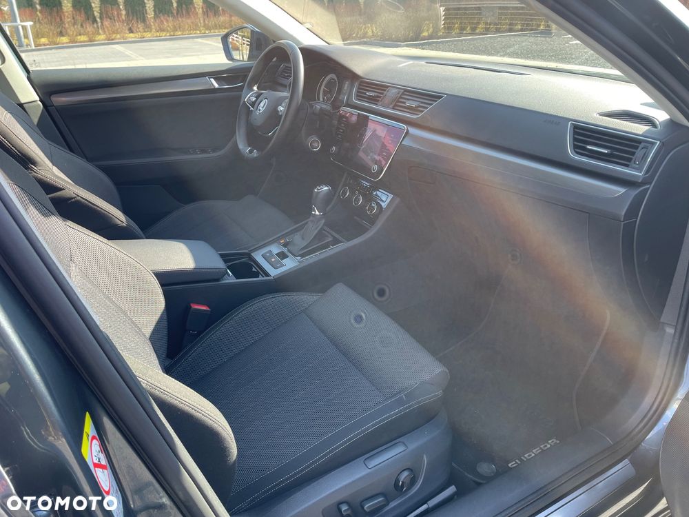 Skoda Superb 2.0 TDI SCR 4x4 Style DSG - 3