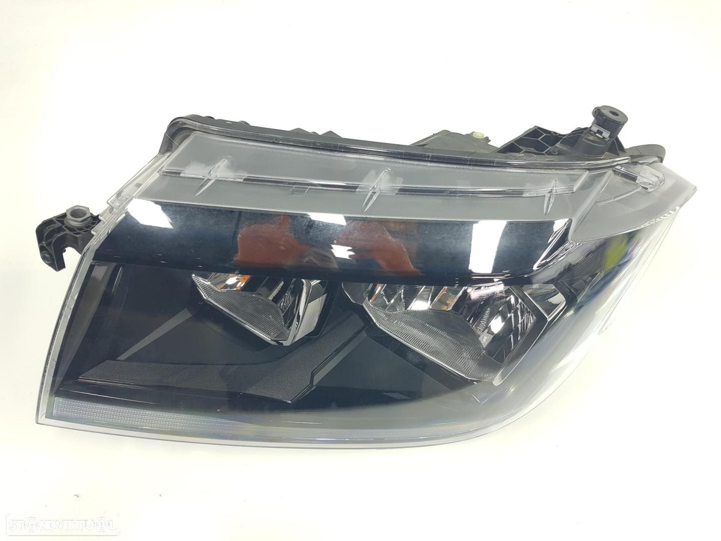 FAROL DIREITO VOLKSWAGEN CRAFTER FURGÓN SYSX - 1