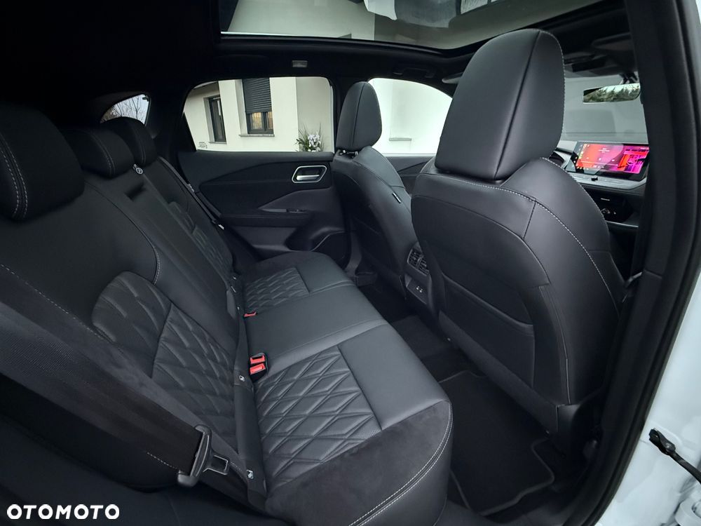 Nissan Qashqai 1.3 DIG-T MHEV Xtronic Tekna+ - 27