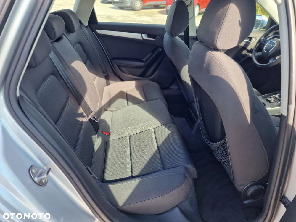 Audi A4 Avant 2.0 TDI DPF quattro - 25