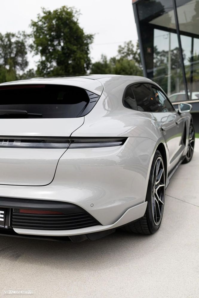 Porsche Taycan Sport Turismo - 47