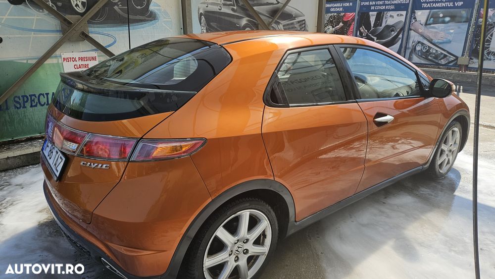 Honda Civic 1.8 Executive - 4