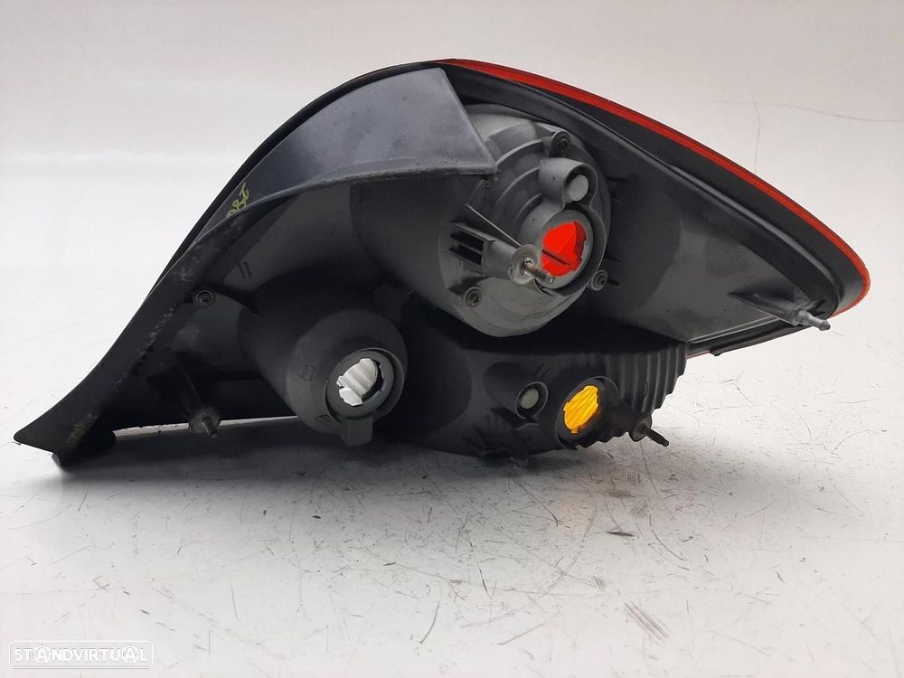 FAROLIM TRASEIRO ESQUERDO HYUNDAI COUPE 2002 - 1