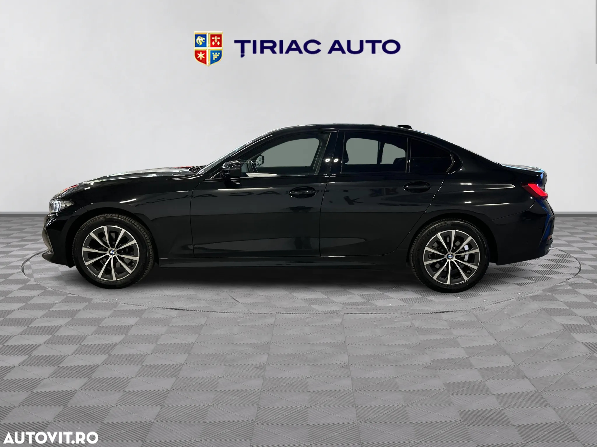 BMW Seria 3 320i xDrive Aut. - 2