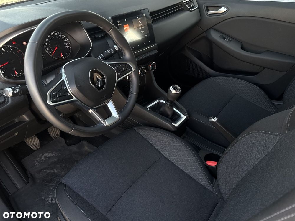 Renault Clio - 10