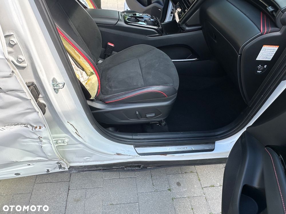 Hyundai Tucson 1.6 T-GDi HEV 2WD N Line - 28