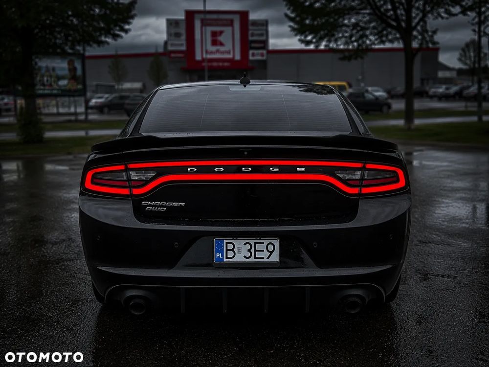 Dodge Charger - 7
