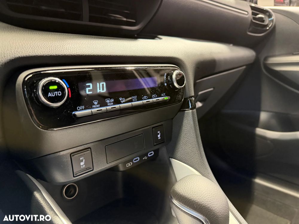 Mazda 2 G116 CVT HEV Exclusive-Line - 11