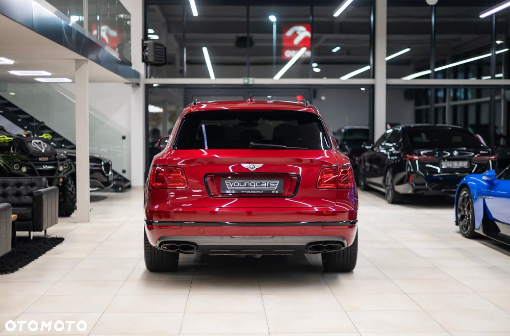 Bentley Bentayga - 4
