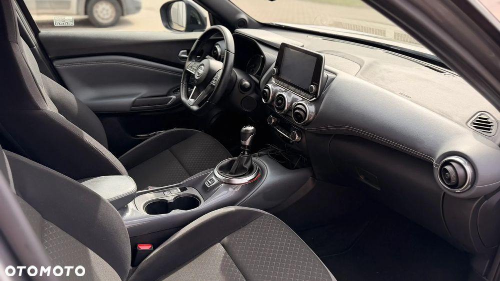 Nissan Juke 1.0 DIG-T N-Connecta - 12