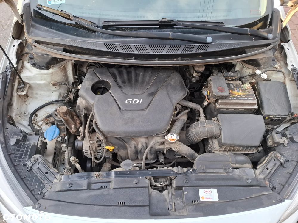 Kia Ceed 1.6 GDI L - 12