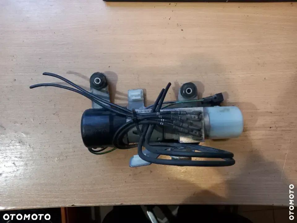 Pompa dachu Mini R52 Cabrio 7079880