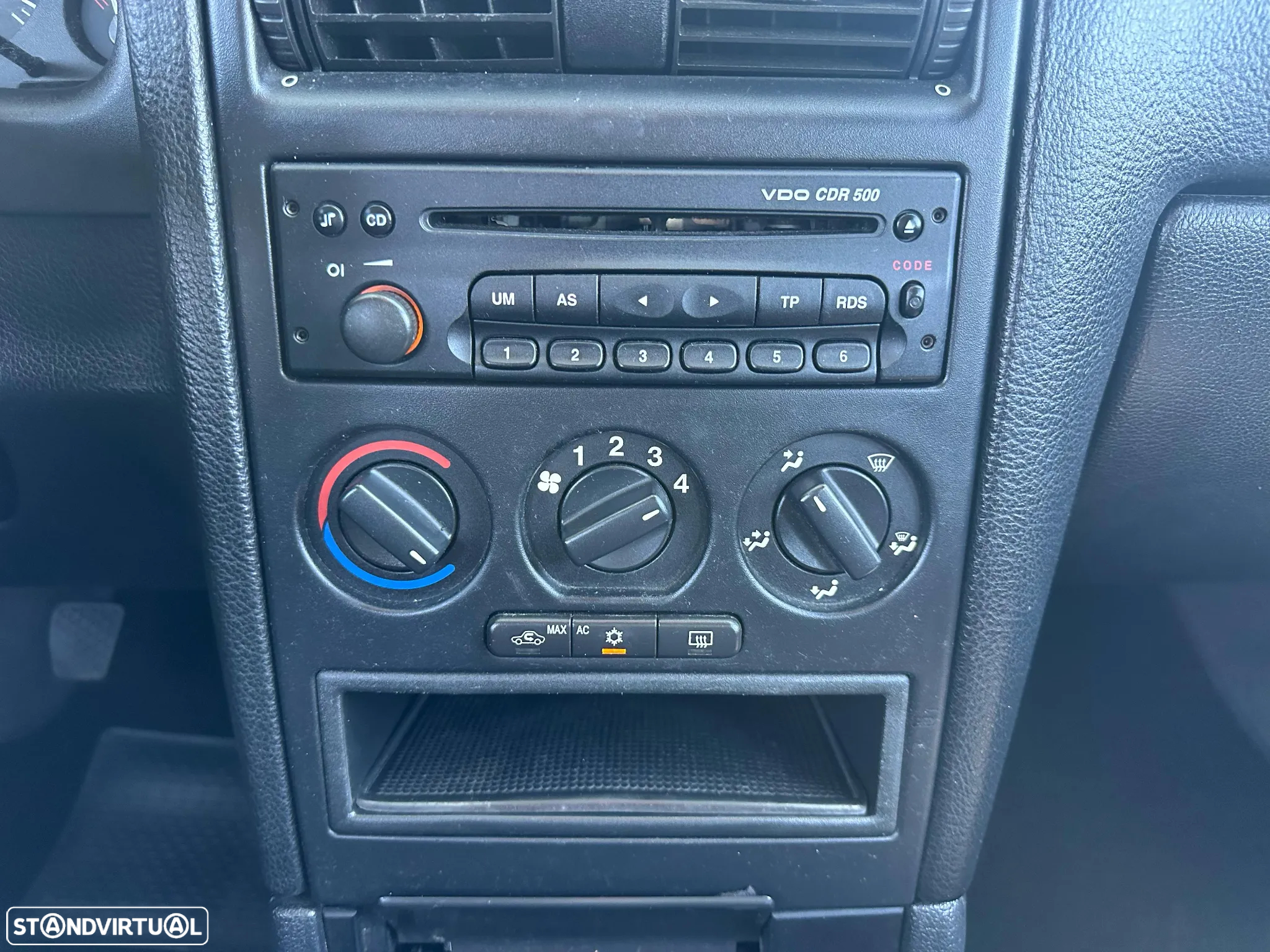 Opel Astra 1.2 Club - 22