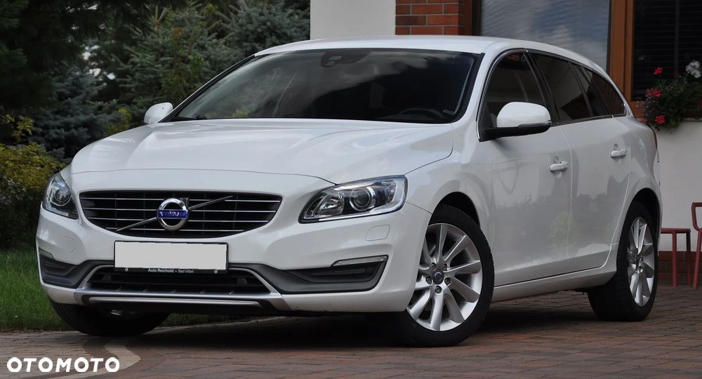 Volvo V60 D4 Geartronic - 1