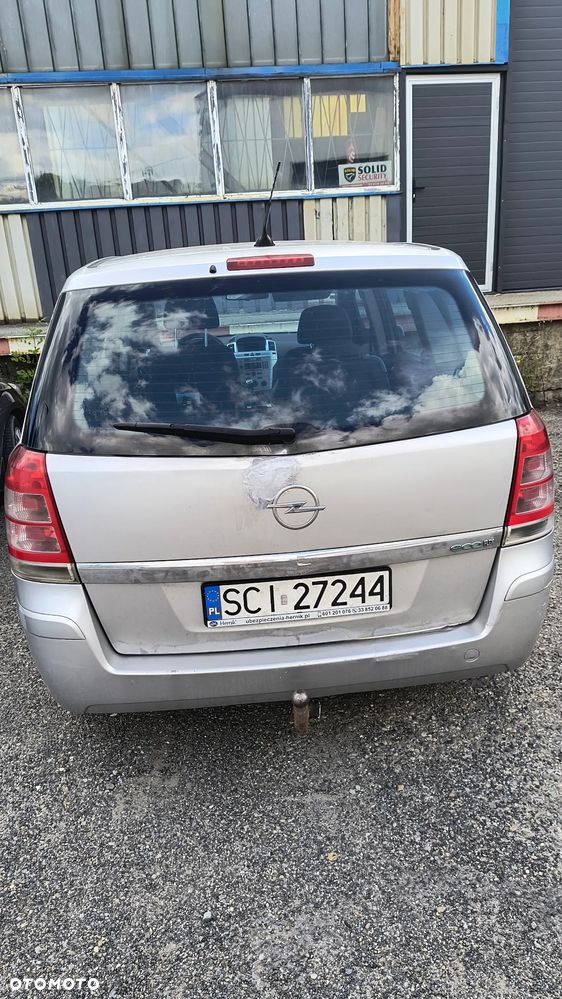Opel Zafira 1.7 CDTI Essentia - 3