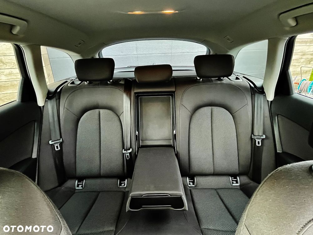 Audi A6 Avant 2.0 TDI ultra S tronic - 10