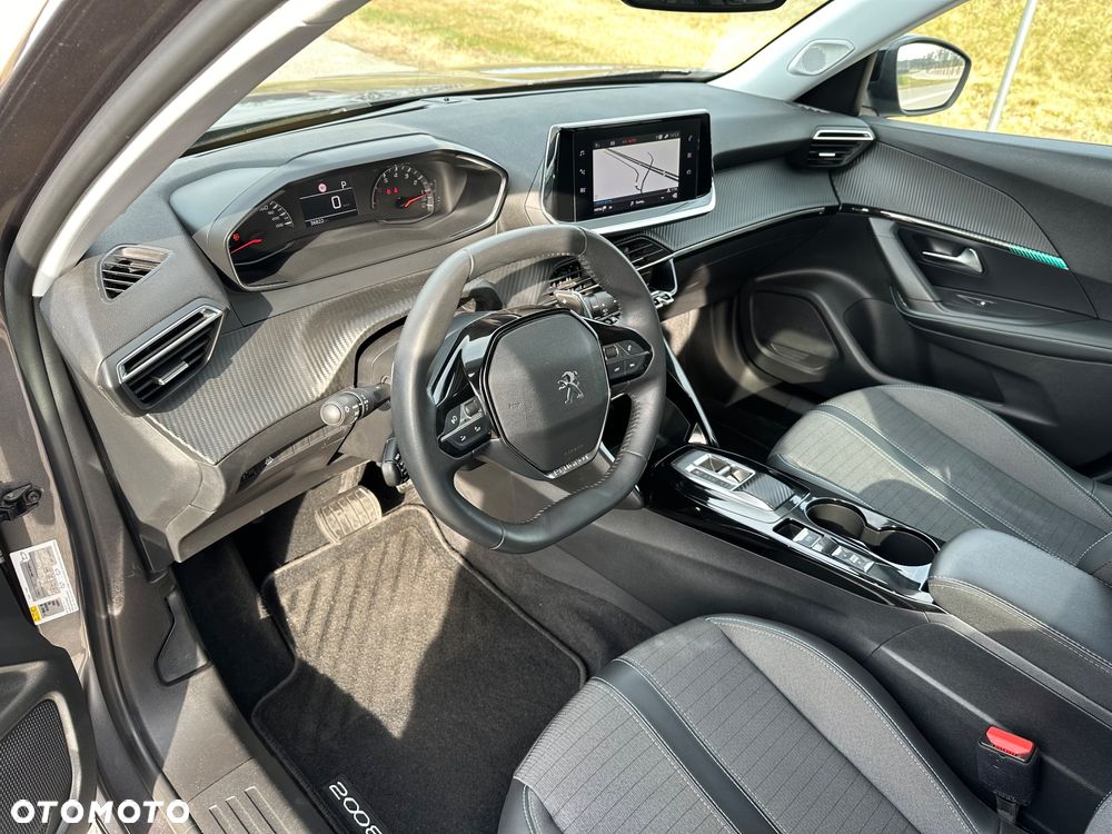 Peugeot 2008 PureTech 130 EAT8 Allure Pack - 25