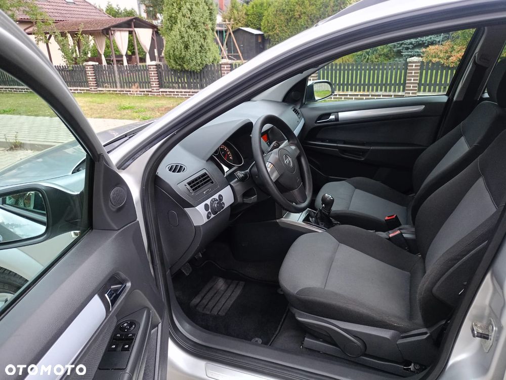 Opel Astra - 9