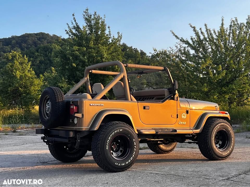 Jeep Wrangler - 2