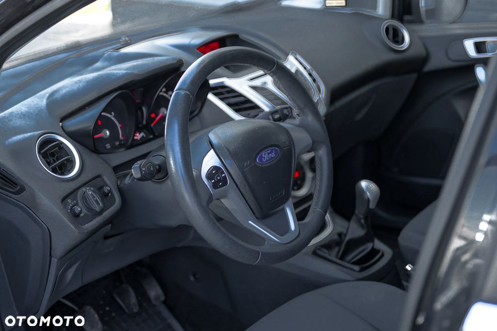 Ford Fiesta 1.25 Titanium EU6 - 9
