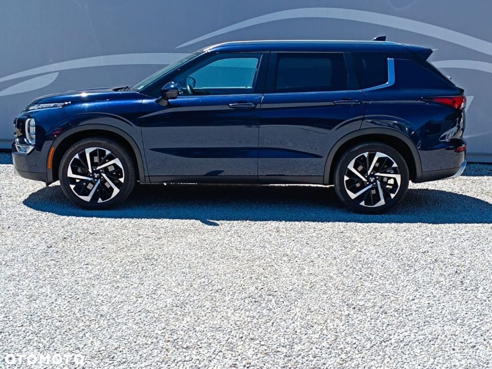 Mitsubishi Outlander - 17