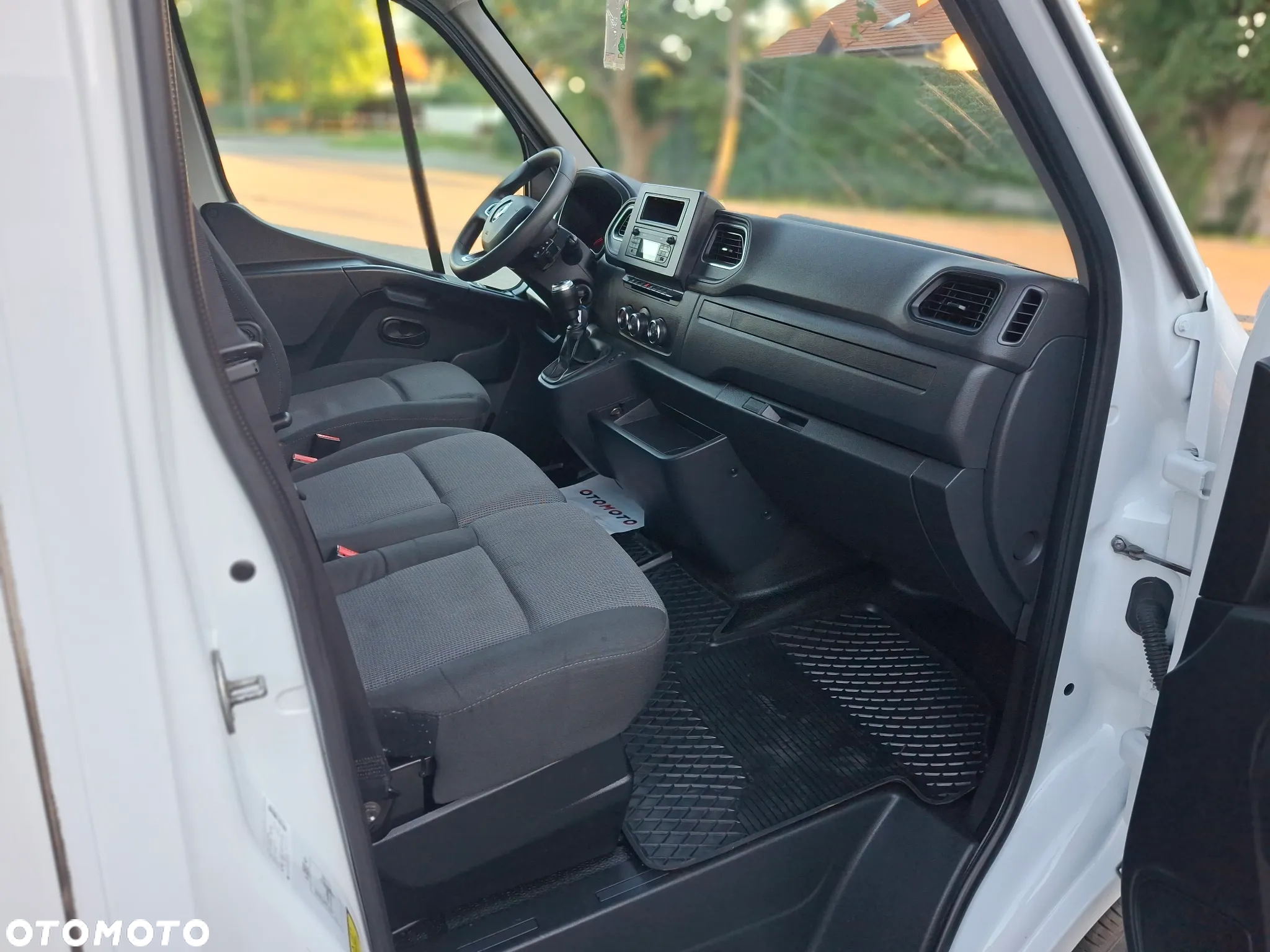 Renault Master - 13
