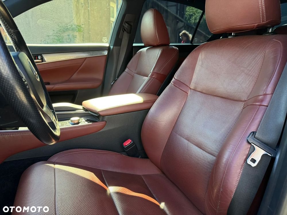 Lexus GS 450h F Sport - 16