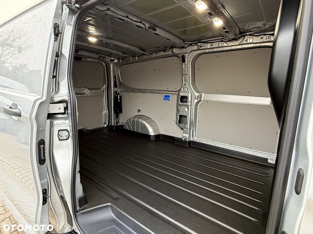 Ford Transit Custom 320 L2 Van Blaszak 150KM - 3