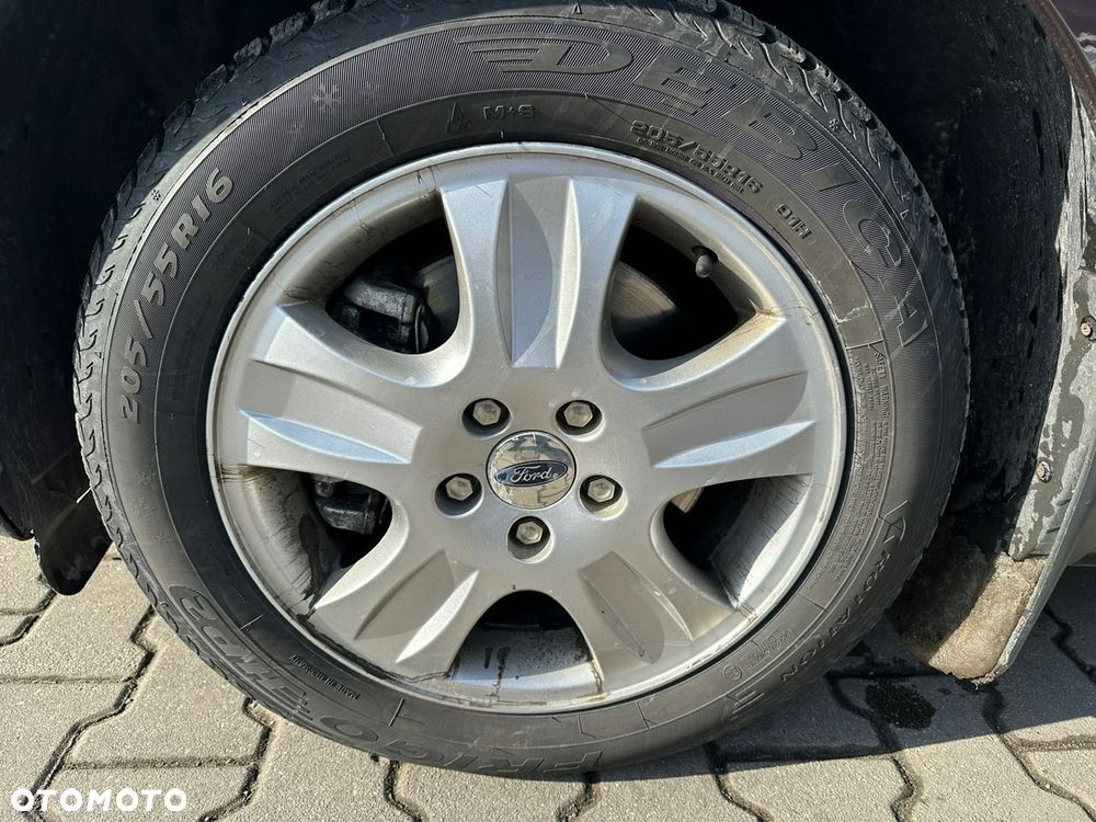 Ford Mondeo - 12