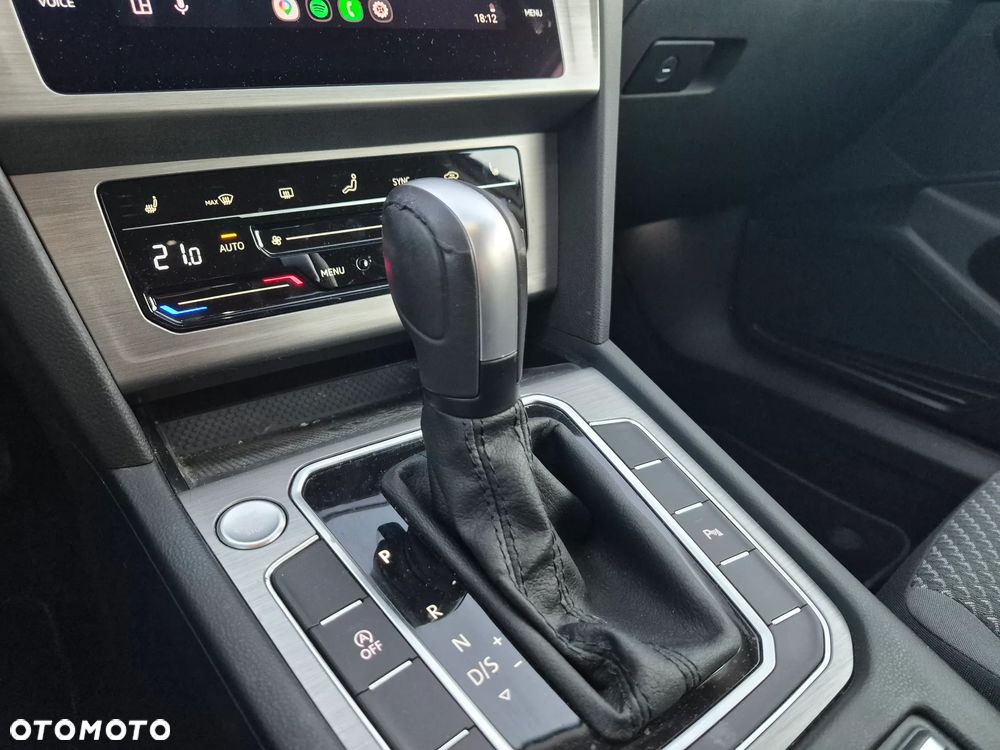 Volkswagen Passat 1.5 TSI ACT mHEV Style DSG - 18