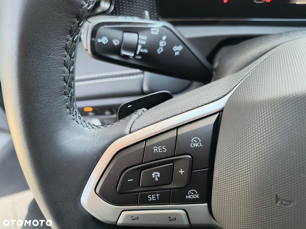 Volkswagen Tiguan - 20