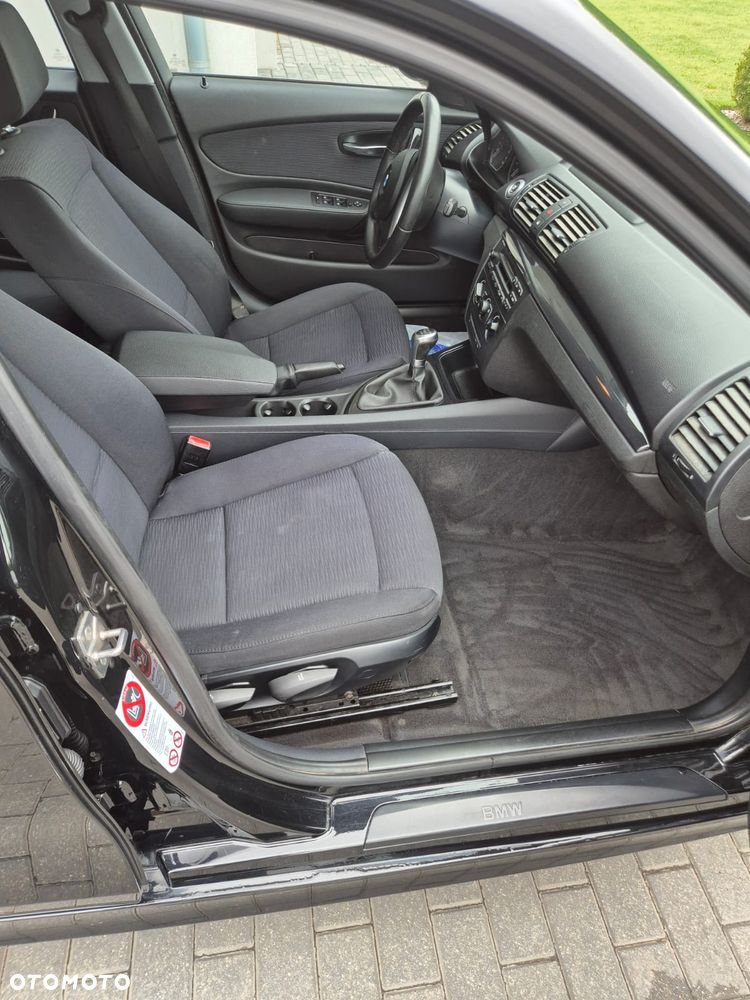 BMW Seria 1 116i - 11