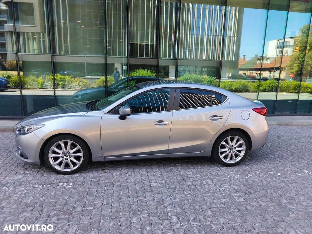 Mazda 3 G120 Revolution - 1