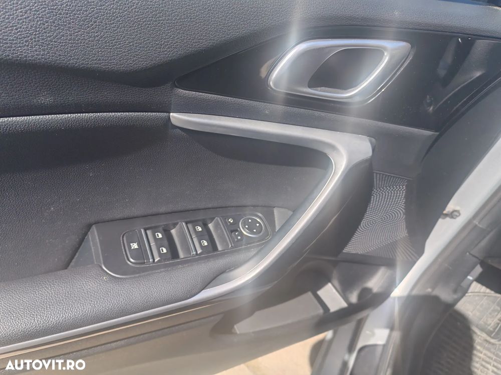 Kia Ceed - 5