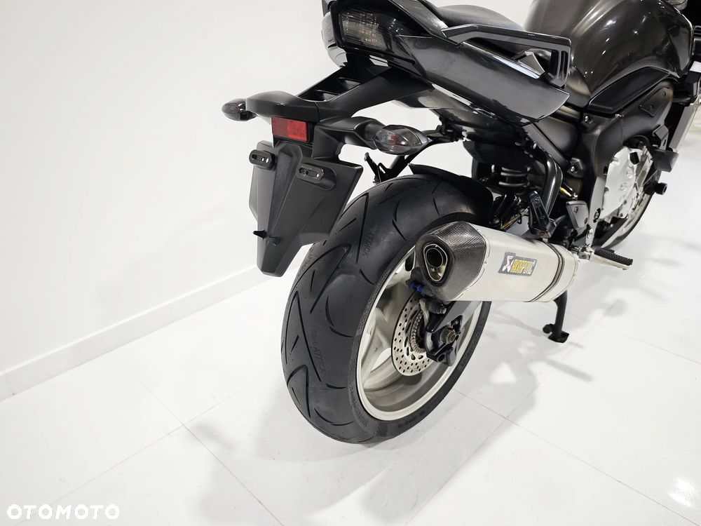 Yamaha FZ - 10