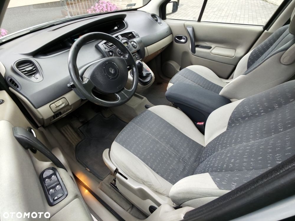 Renault Scenic - 5
