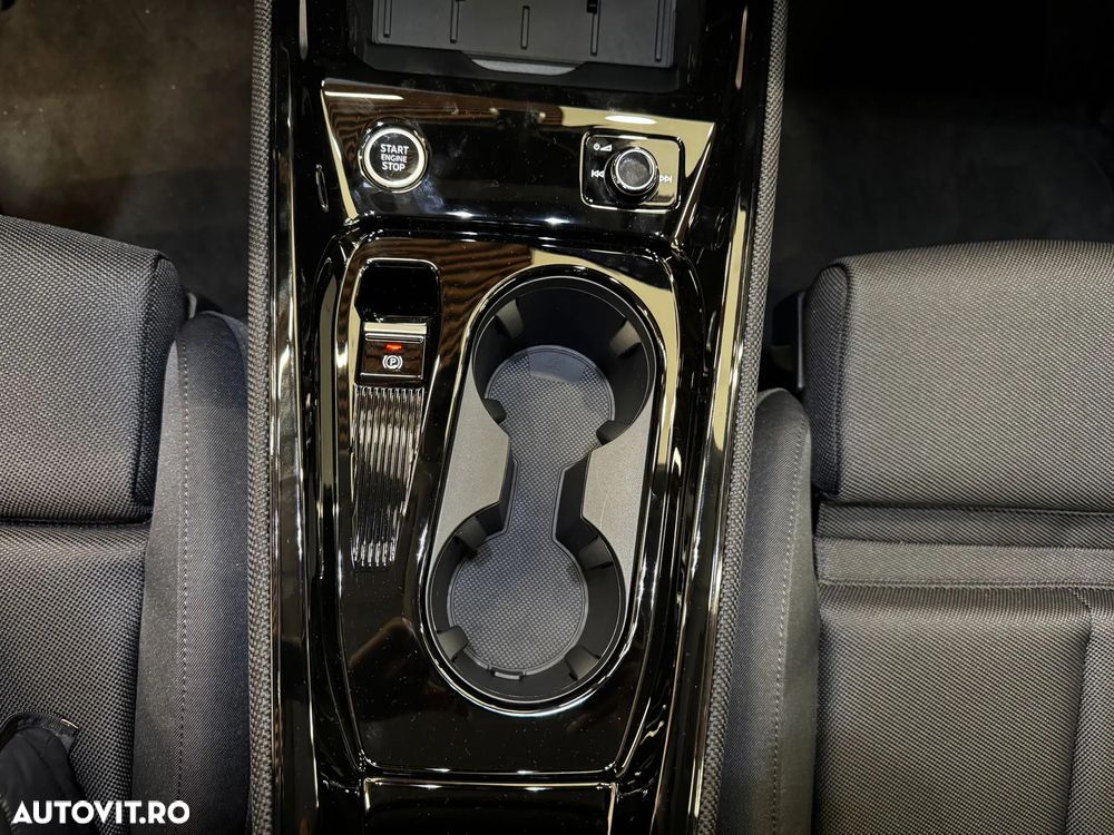 Audi Q3 1.5 35 TFSI S tronic MHEV S Line - 27