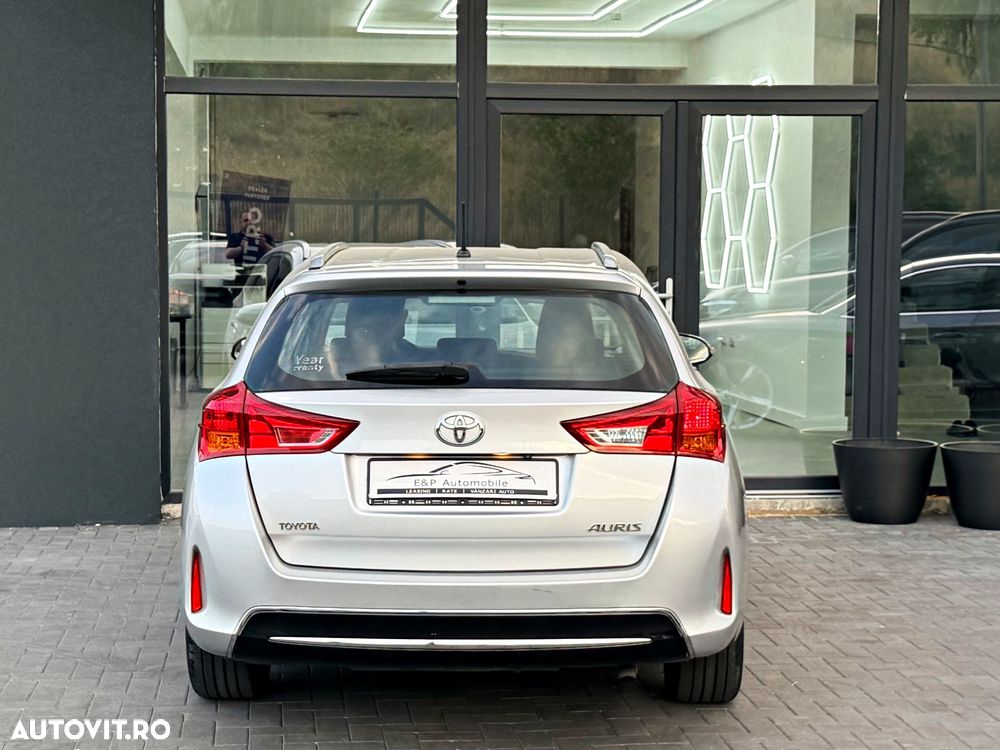 Toyota Auris 1.4 D-4D Unique - 11
