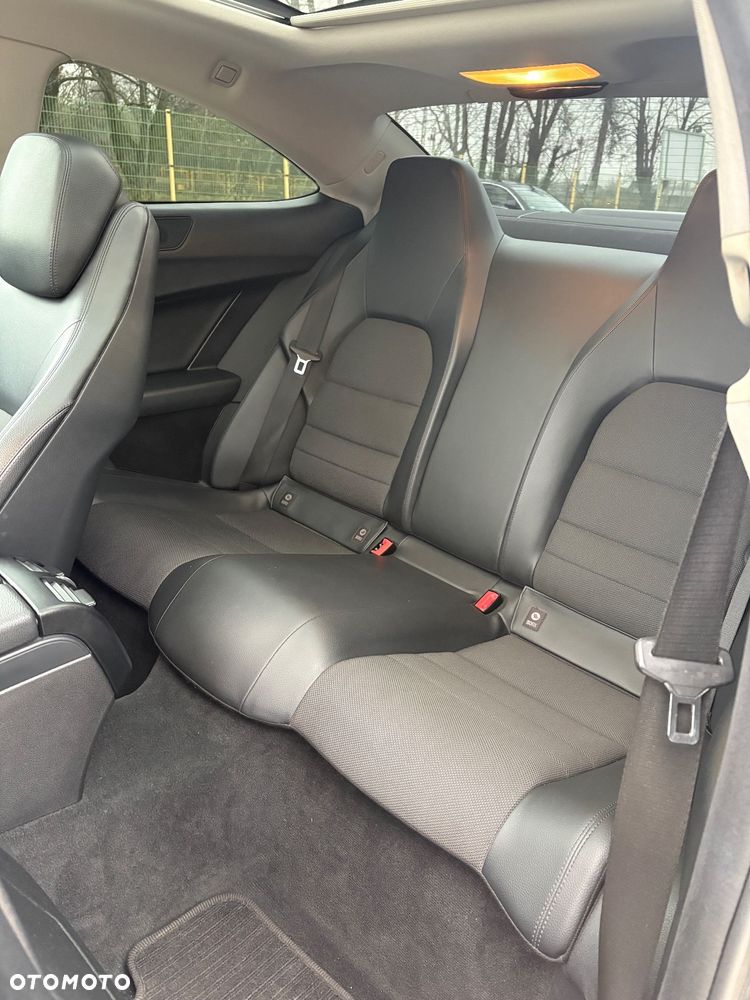 Mercedes-Benz Klasa C 180 CGI BlueEFFICIENCY - 17