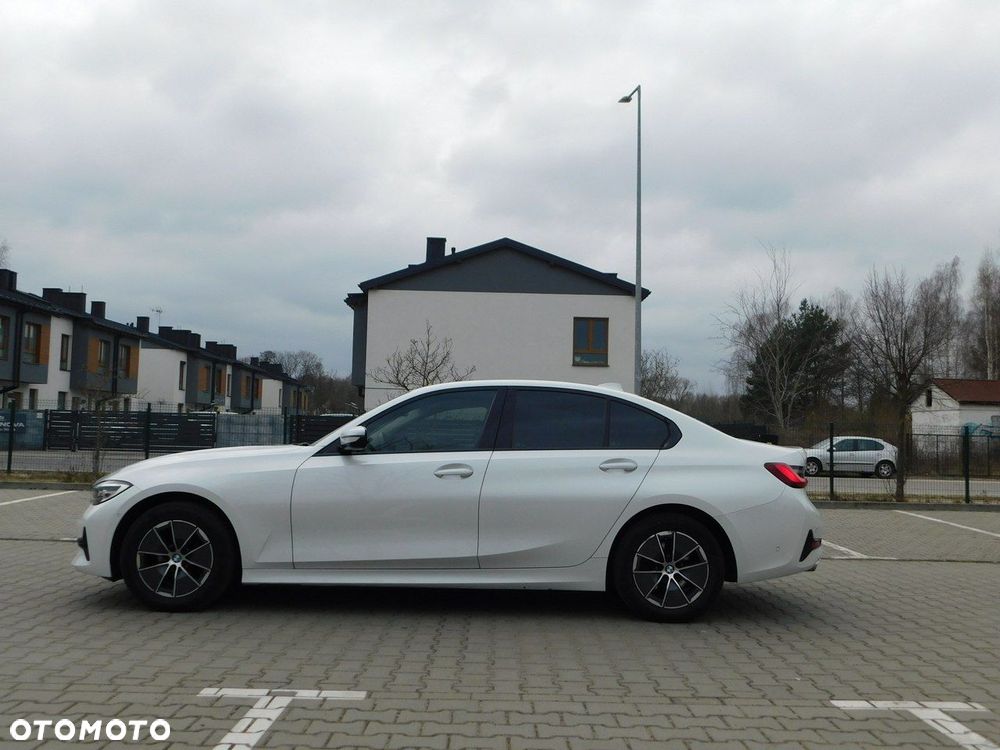 BMW Seria 3 - 34