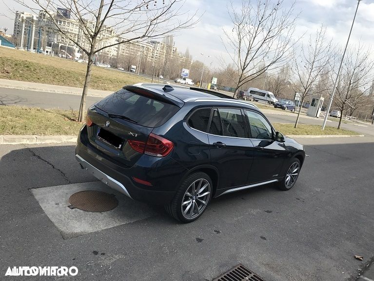 BMW X1 xDrive25d Aut. Sport Line - 4