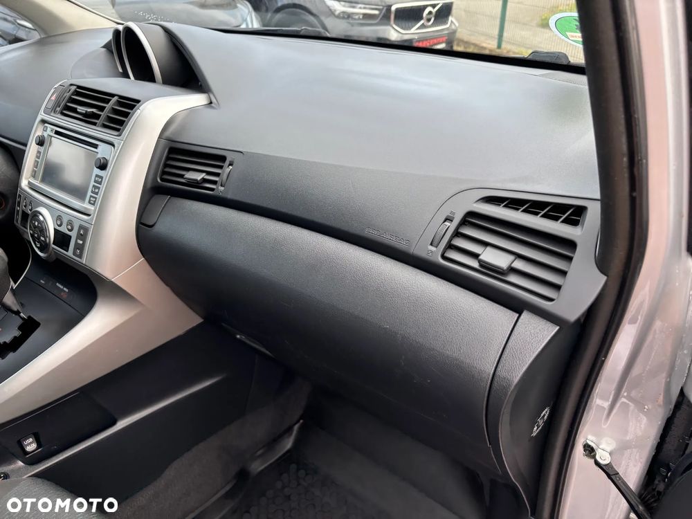 Toyota Verso 1.8 Sol EU5 MS - 22