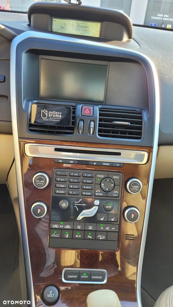 Volvo XC 60 D5 AWD Summum - 6