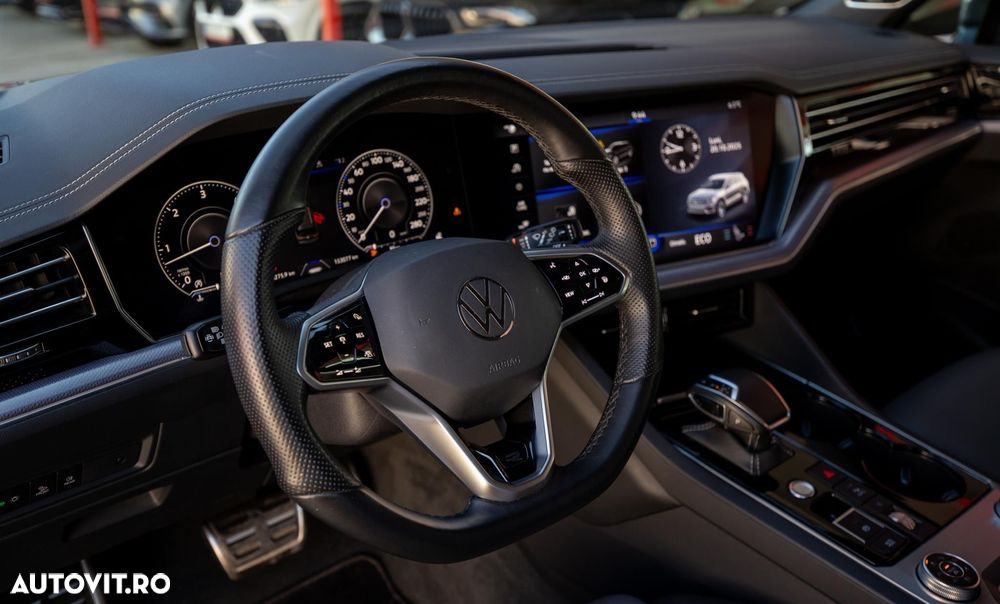 Volkswagen Touareg V6 TDI 4MOTION R-Line - 14