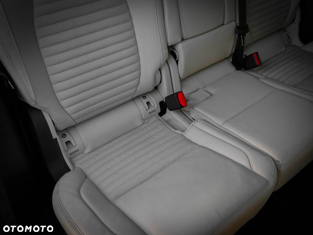 Land Rover Discovery Sport - 27