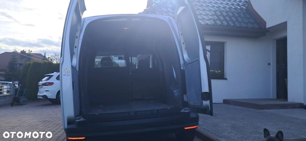 Volkswagen Caddy - 12